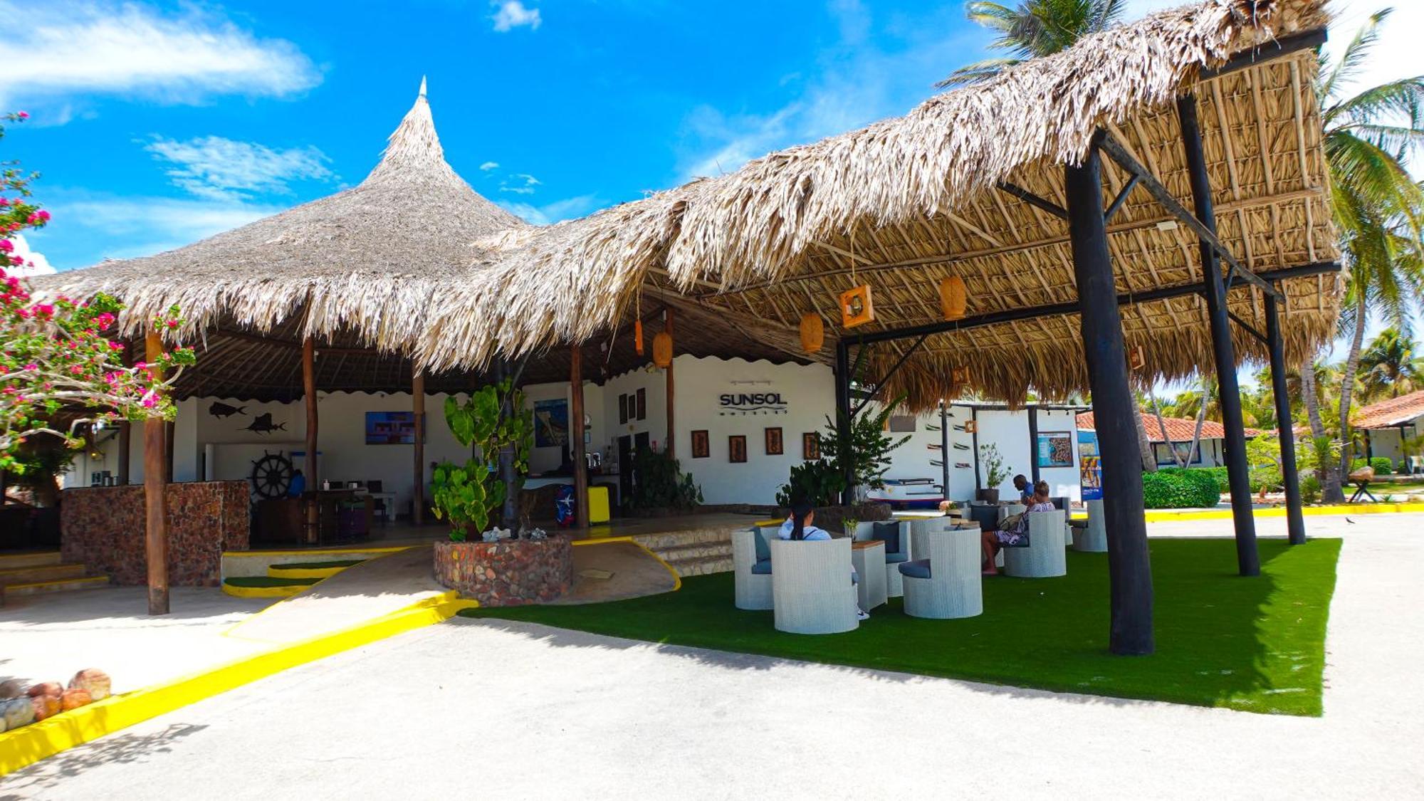 Sunsol Punta Blanca Hotel ซาน เปโดร ภายนอก รูปภาพ